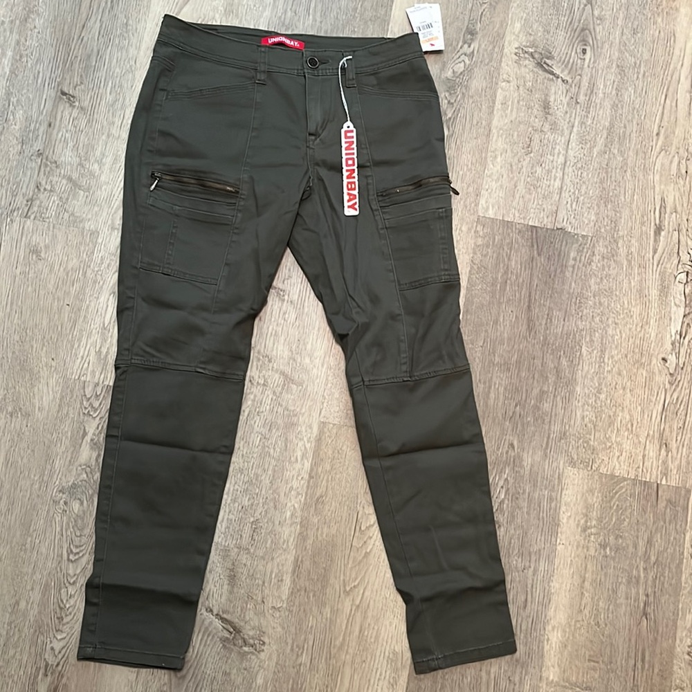 Juniors UNIONBAY Fatigue Green skinny zip pocket jeans